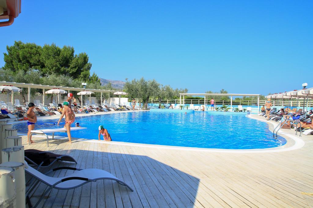 Villaggio Baia Del Monaco Манфредония Екстериор снимка