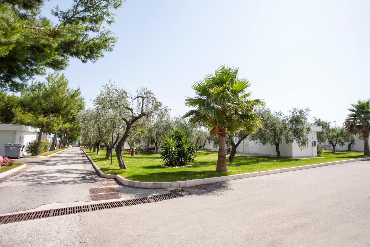 Villaggio Baia Del Monaco Манфредония Екстериор снимка